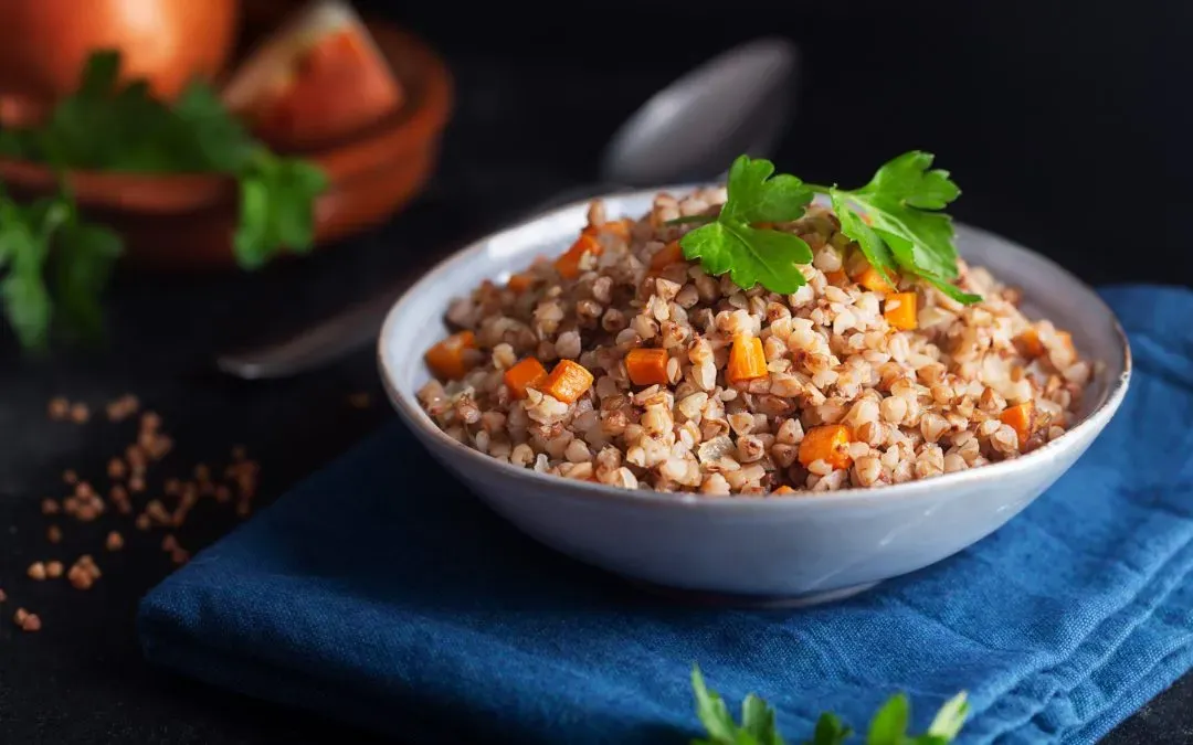 grano-saraceno-con-ceci-edamame-e-carote