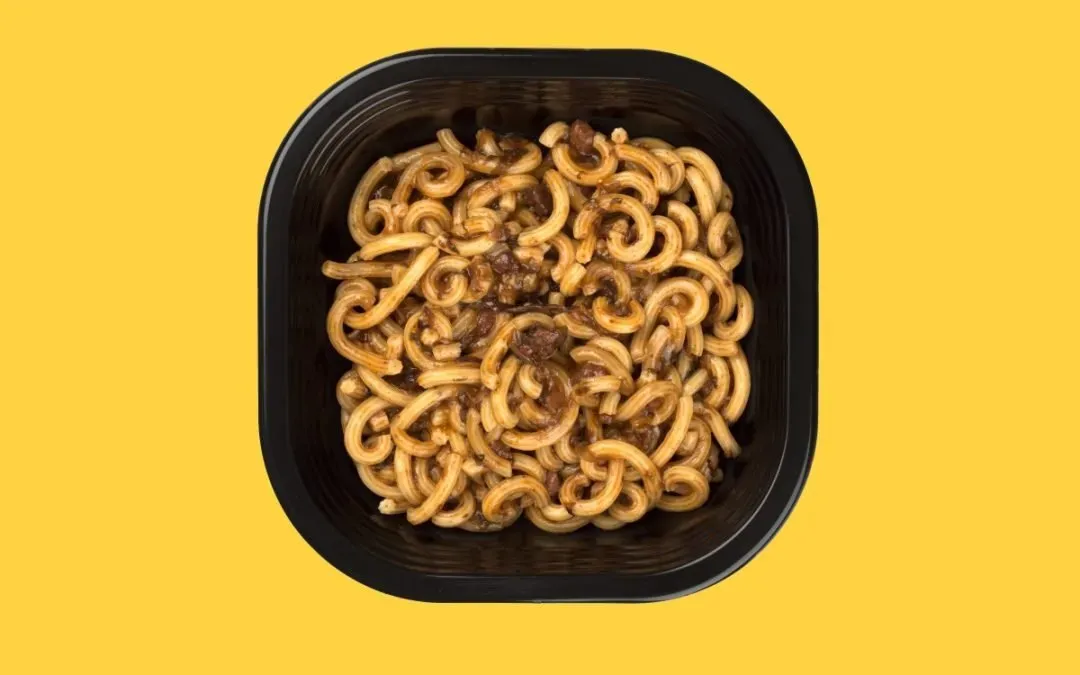 pasta-regionale-gramigna-speck-e-radicchio