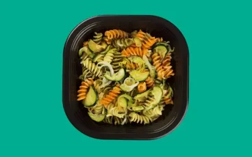 Pasta-tricolore-con-zucchine-e-porri